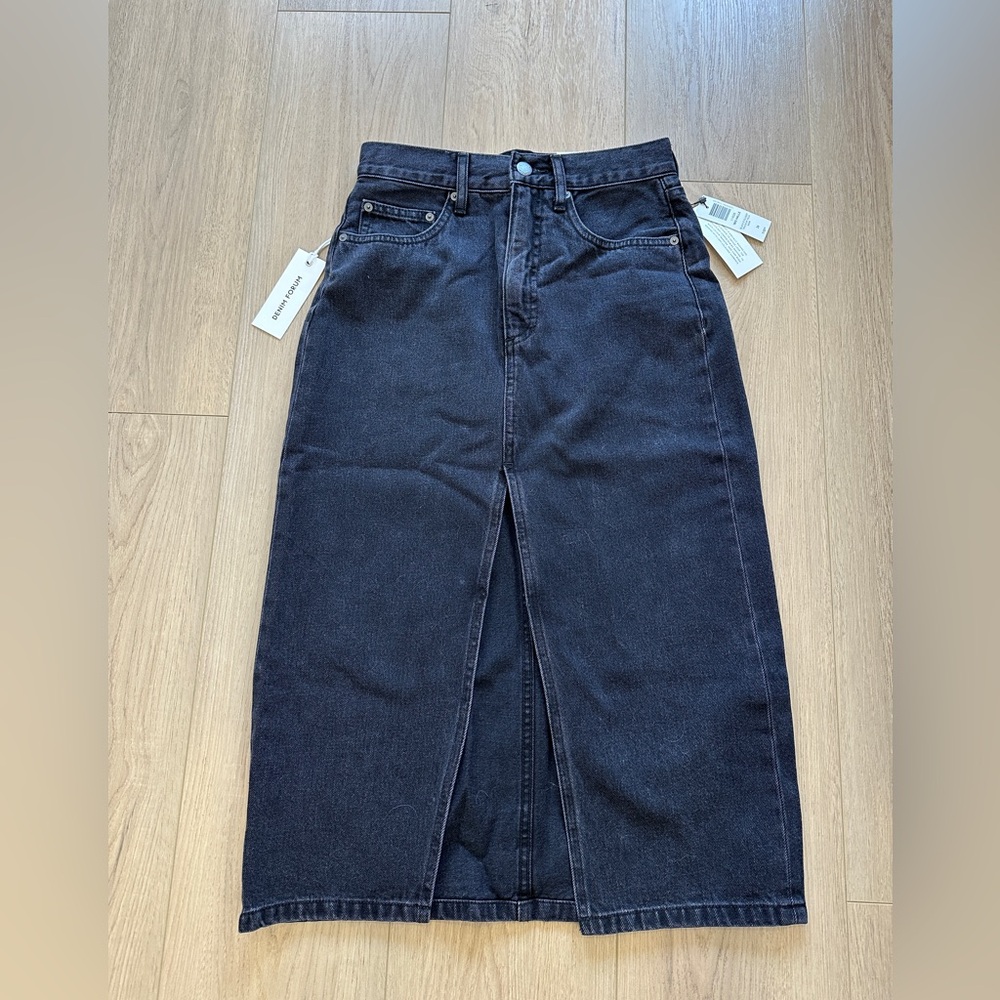 Aritzia Denim Forum 90’s Halle skirt